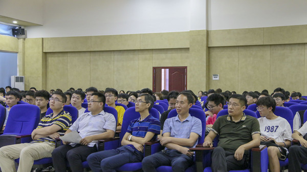 002ae5257bd740e1894f700ba4349123.jpg 2宣讲会现场3_副本.jpg