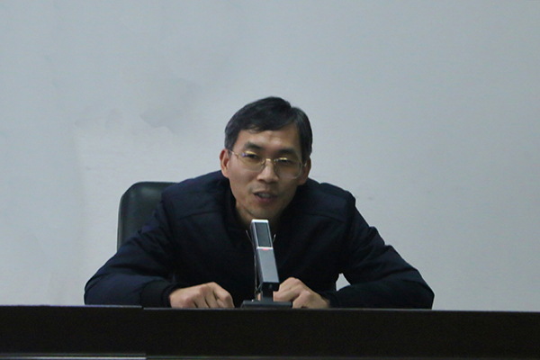 ab7c8ca296ce4f20bfda407c7373b267.jpg 李炉焦.jpg