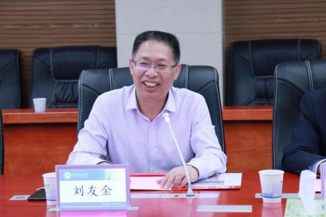 7e5b0c17db17483cbb3fe9b27d410646.png 图片2_副本.png