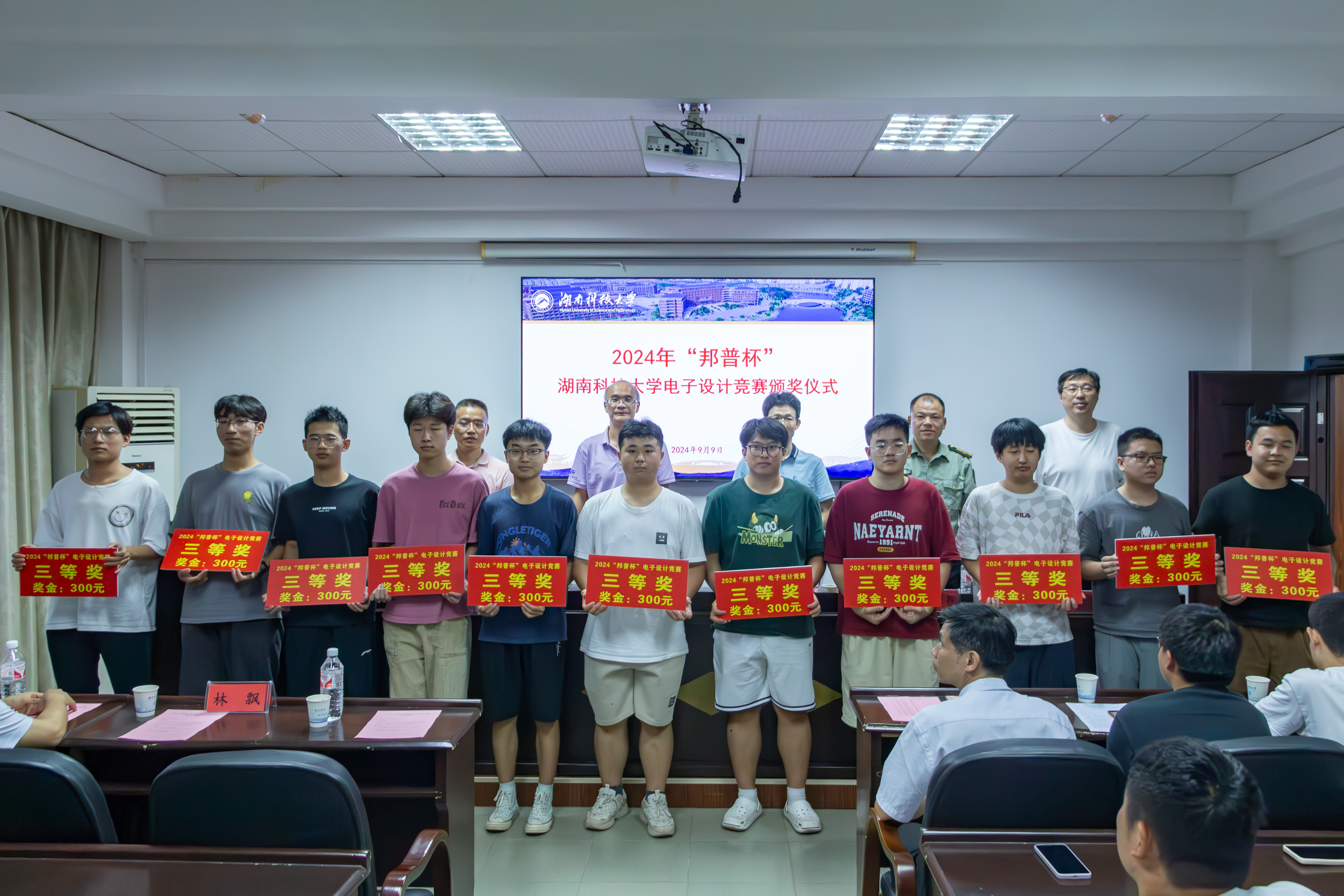 6f51930b053d41779c865c0be8f38025.jpg 6f51930b053d41779c865c0be8f38025.jpg